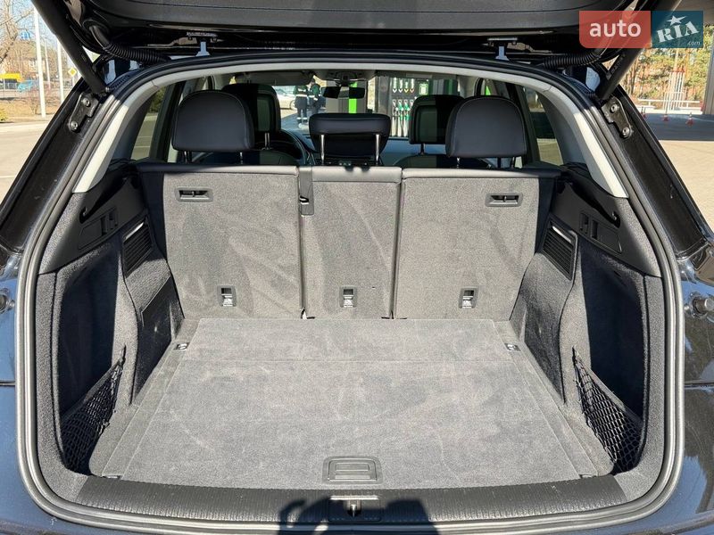 Позашляховик / Кросовер Audi Q5 2023 в Києві