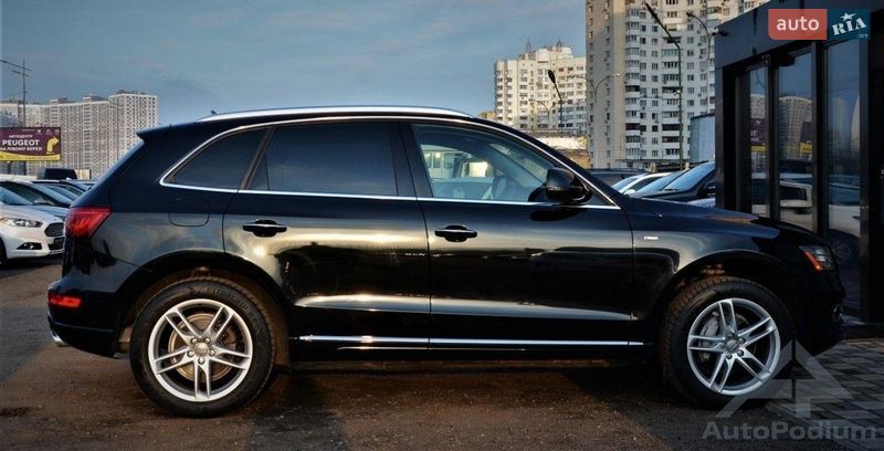 Внедорожник / Кроссовер Audi Q5 2017 в Киеве