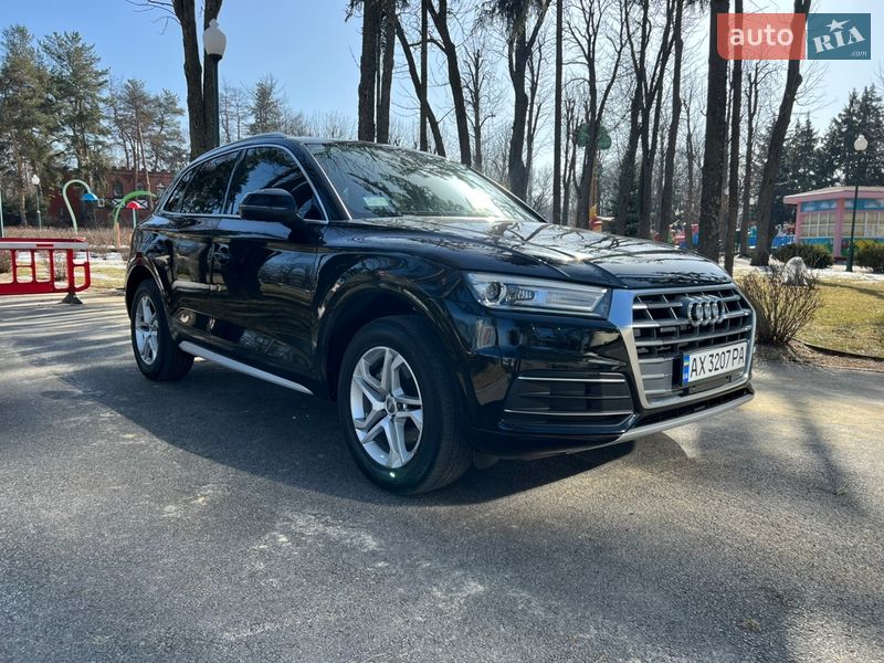 Внедорожник / Кроссовер Audi Q5 2019 в Харькове