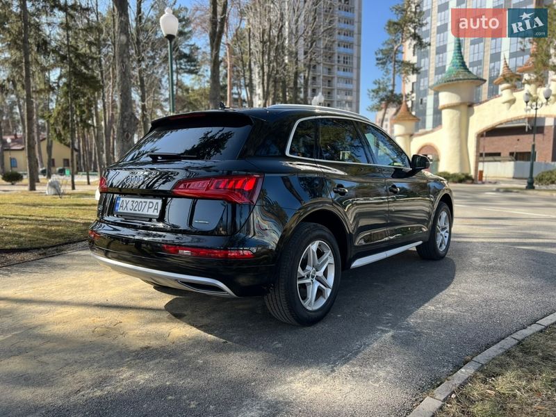 Внедорожник / Кроссовер Audi Q5 2019 в Харькове