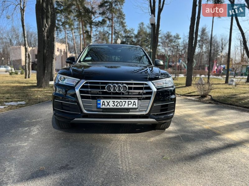 Внедорожник / Кроссовер Audi Q5 2019 в Харькове