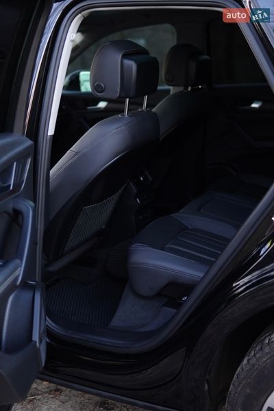 Позашляховик / Кросовер Audi Q5 2022 в Дніпрі