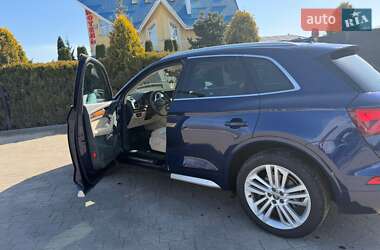 Внедорожник / Кроссовер Audi Q5 2017 в Болехове