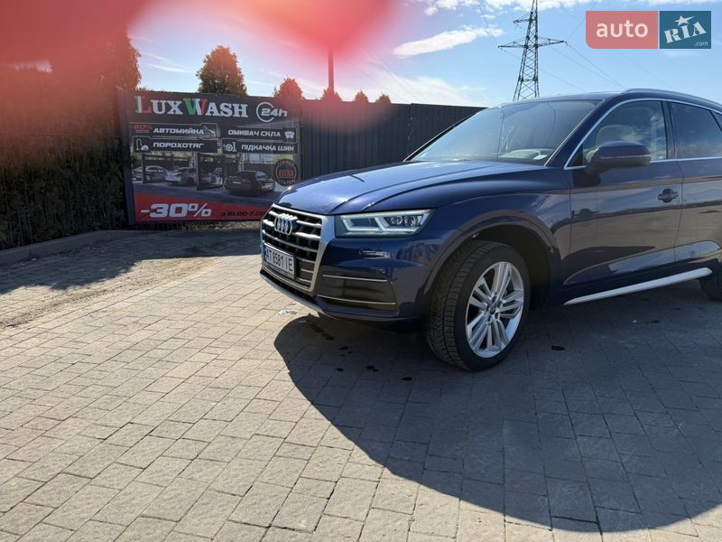 Позашляховик / Кросовер Audi Q5 2017 в Болехові