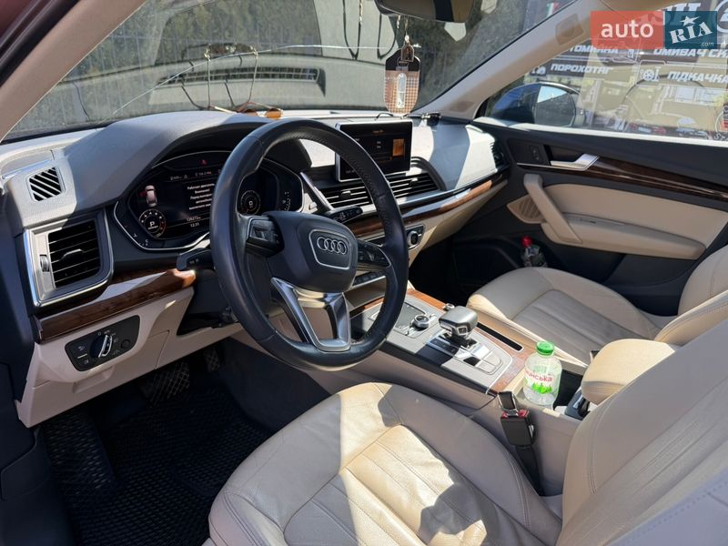 Позашляховик / Кросовер Audi Q5 2017 в Болехові