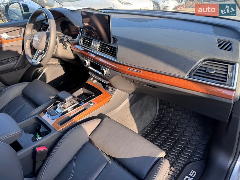 Внедорожник / Кроссовер Audi Q5 2024 в Ивано-Франковске