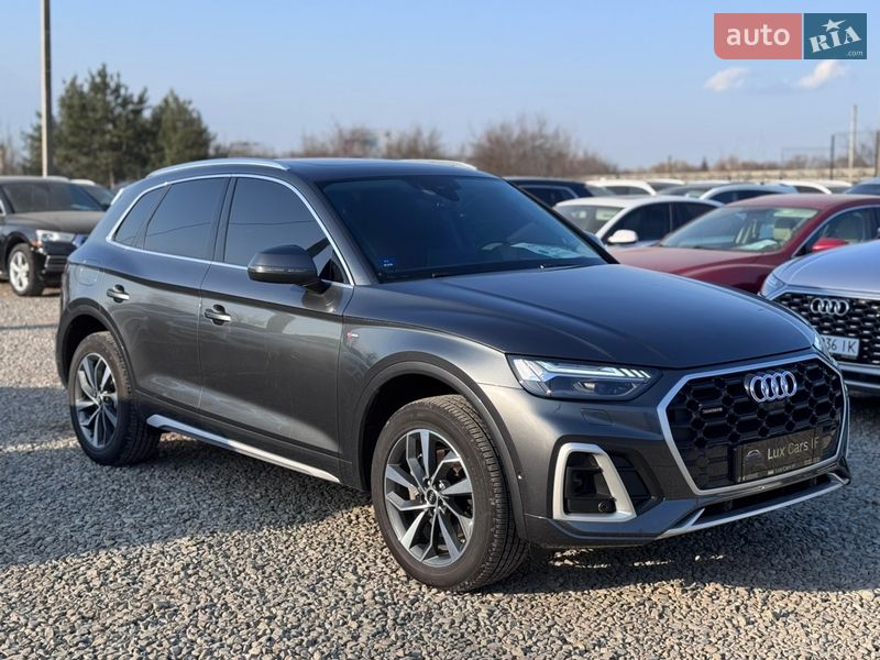 Позашляховик / Кросовер Audi Q5 2023 в Івано-Франківську