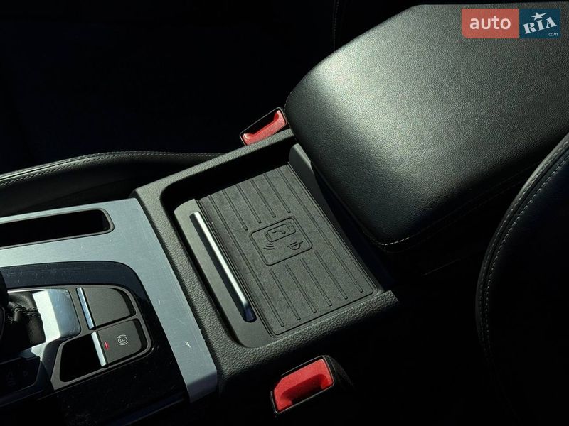 Позашляховик / Кросовер Audi Q5 2020 в Івано-Франківську