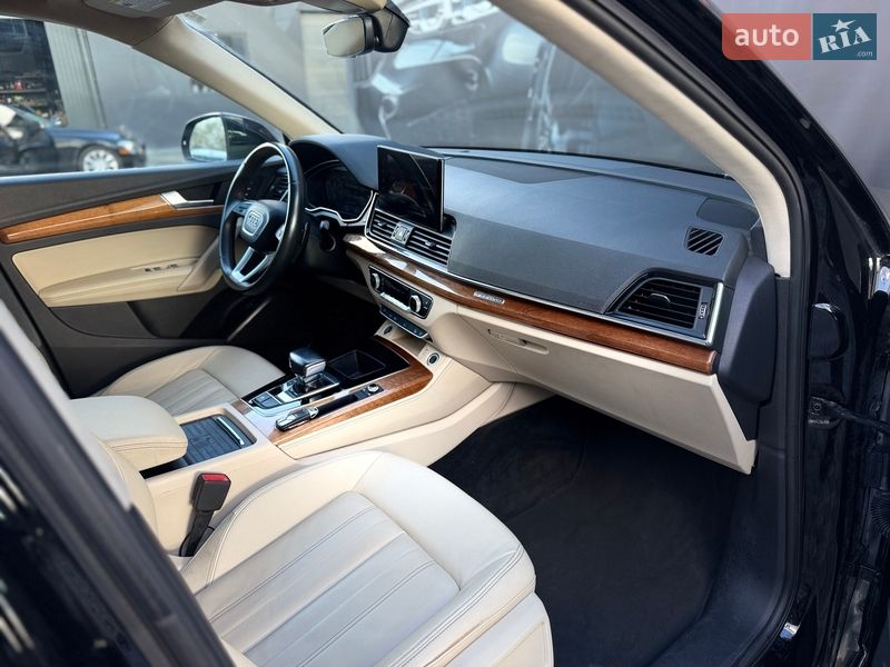 Внедорожник / Кроссовер Audi Q5 2021 в Львове