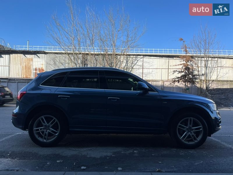 Внедорожник / Кроссовер Audi Q5 2015 в Львове