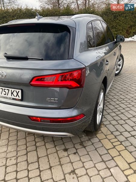 Внедорожник / Кроссовер Audi Q5 2017 в Пустомытах