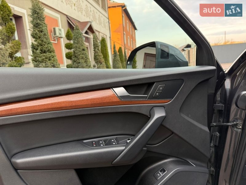 Внедорожник / Кроссовер Audi Q5 2020 в Стрые
