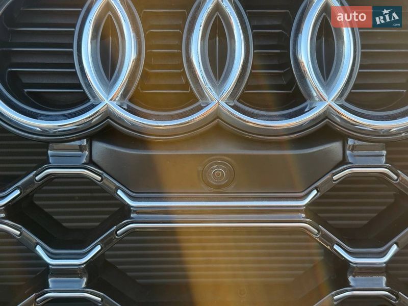 Внедорожник / Кроссовер Audi Q5 2022 в Стрые