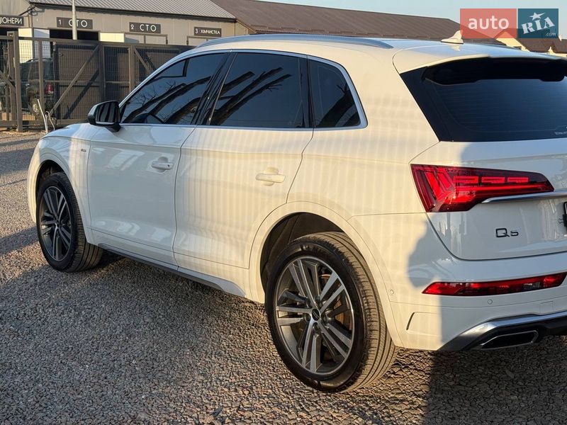 Внедорожник / Кроссовер Audi Q5 2022 в Стрые