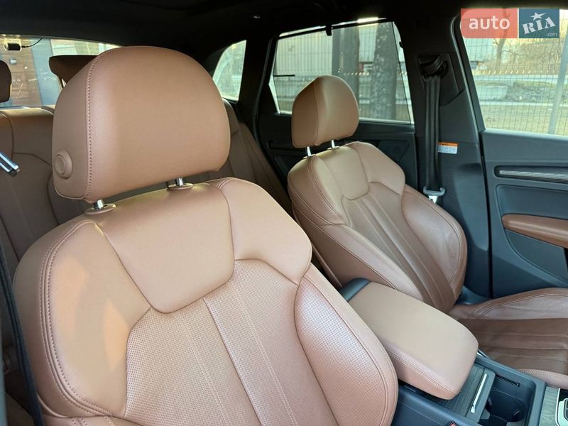 Внедорожник / Кроссовер Audi Q5 2022 в Стрые
