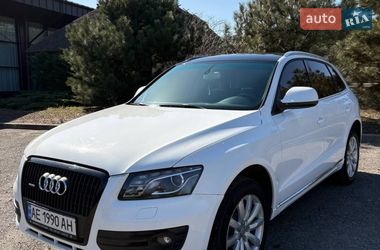 Внедорожник / Кроссовер Audi Q5 2010 в Днепре