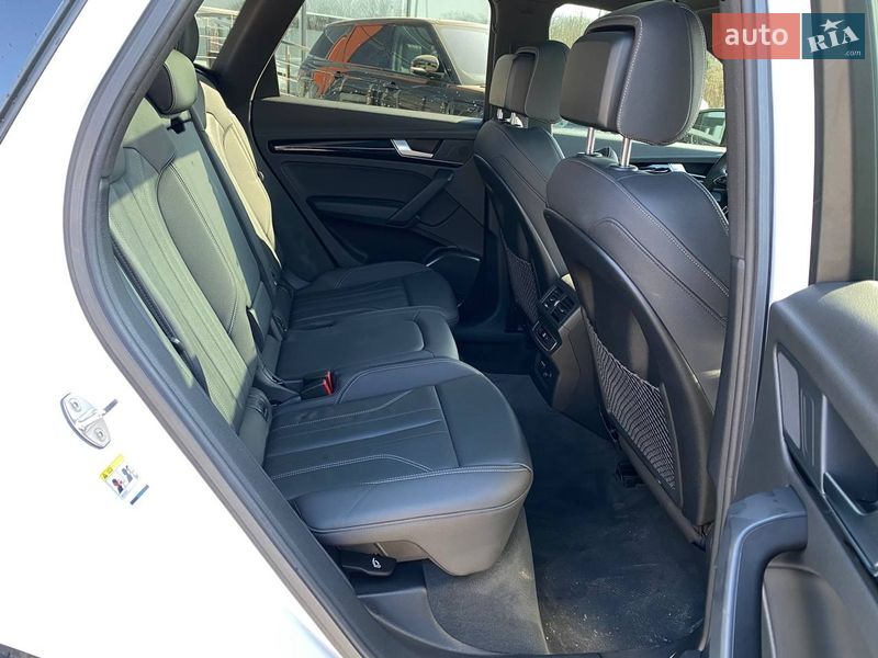 Позашляховик / Кросовер Audi Q5 2021 в Львові