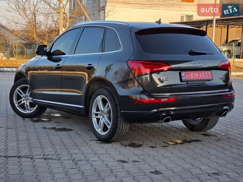 Внедорожник / Кроссовер Audi Q5 2015 в Гусятине