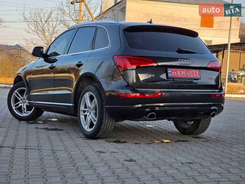 Внедорожник / Кроссовер Audi Q5 2015 в Гусятине