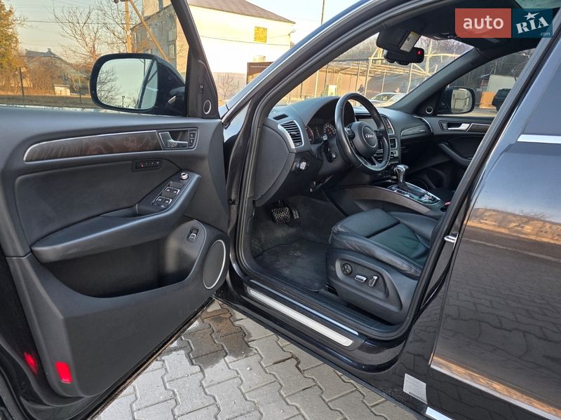 Внедорожник / Кроссовер Audi Q5 2015 в Гусятине