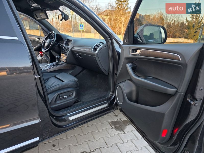 Внедорожник / Кроссовер Audi Q5 2015 в Гусятине