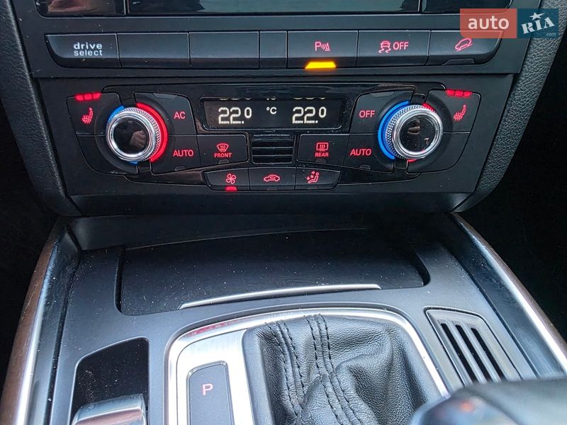 Внедорожник / Кроссовер Audi Q5 2015 в Гусятине