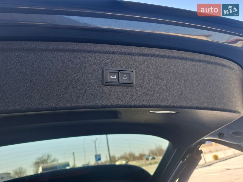 Внедорожник / Кроссовер Audi Q5 2019 в Ужгороде