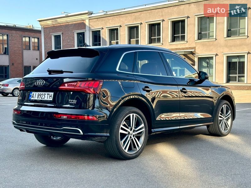 Позашляховик / Кросовер Audi Q5 2018 в Києві
