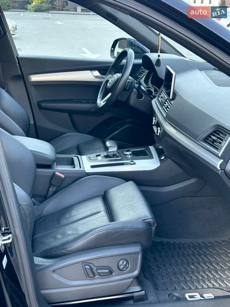 Позашляховик / Кросовер Audi Q5 2018 в Києві