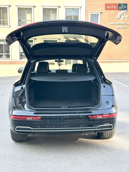 Позашляховик / Кросовер Audi Q5 2018 в Києві