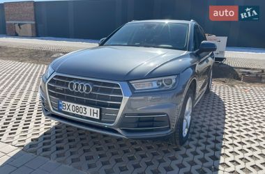 Внедорожник / Кроссовер Audi Q5 2017 в Хмельницком