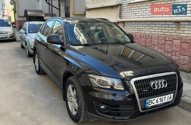 Позашляховик / Кросовер Audi Q5 2010 в Новояворівську