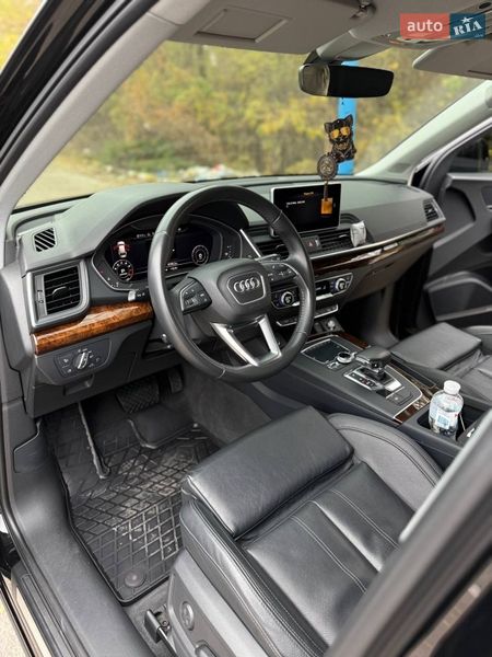 Внедорожник / Кроссовер Audi Q5 2018 в Днепре