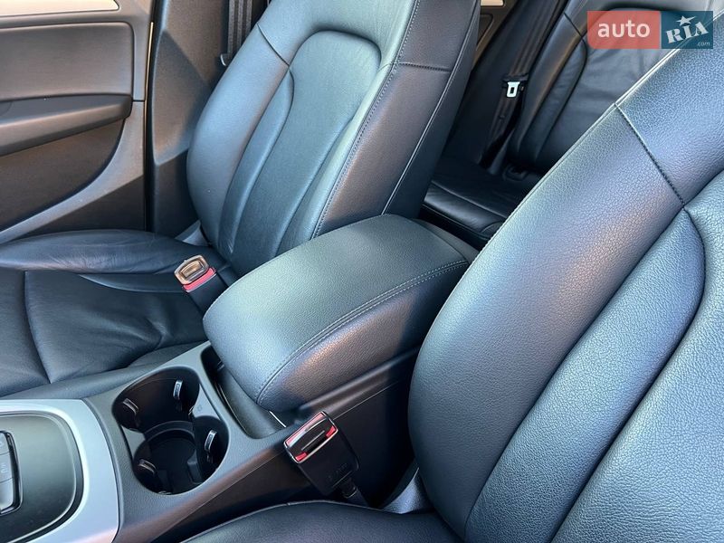 Внедорожник / Кроссовер Audi Q5 2015 в Ровно