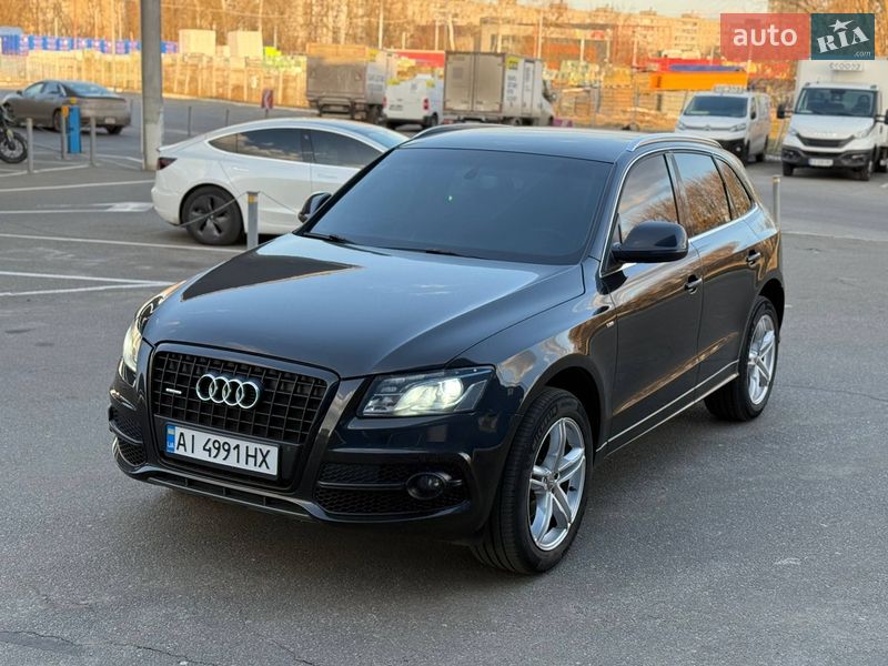Внедорожник / Кроссовер Audi Q5 2011 в Киеве