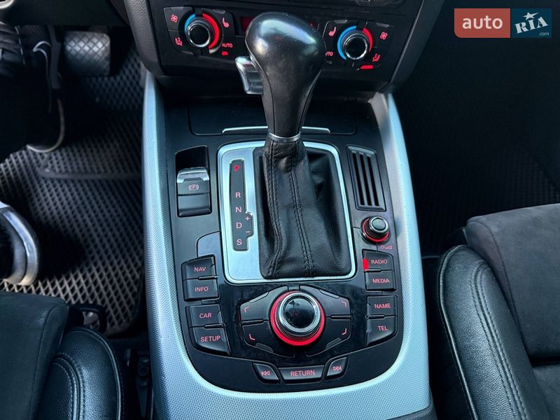 Внедорожник / Кроссовер Audi Q5 2011 в Киеве