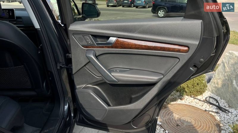 Позашляховик / Кросовер Audi Q5 2019 в Львові