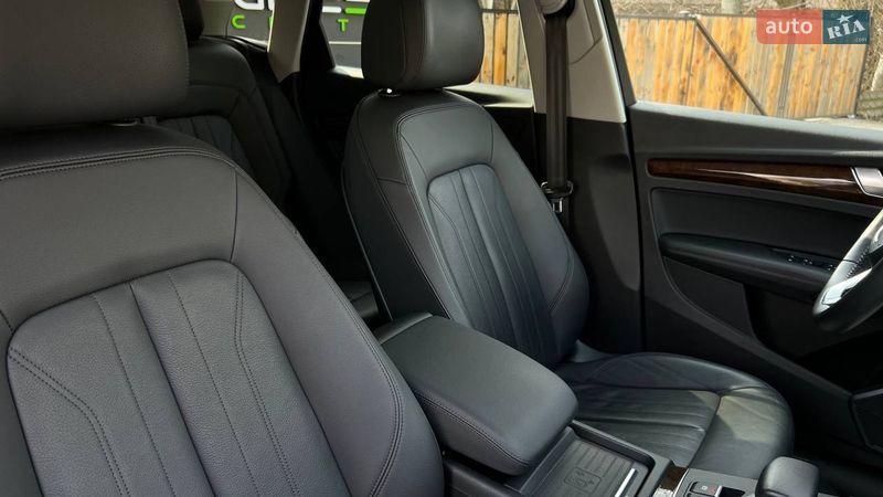 Позашляховик / Кросовер Audi Q5 2019 в Львові