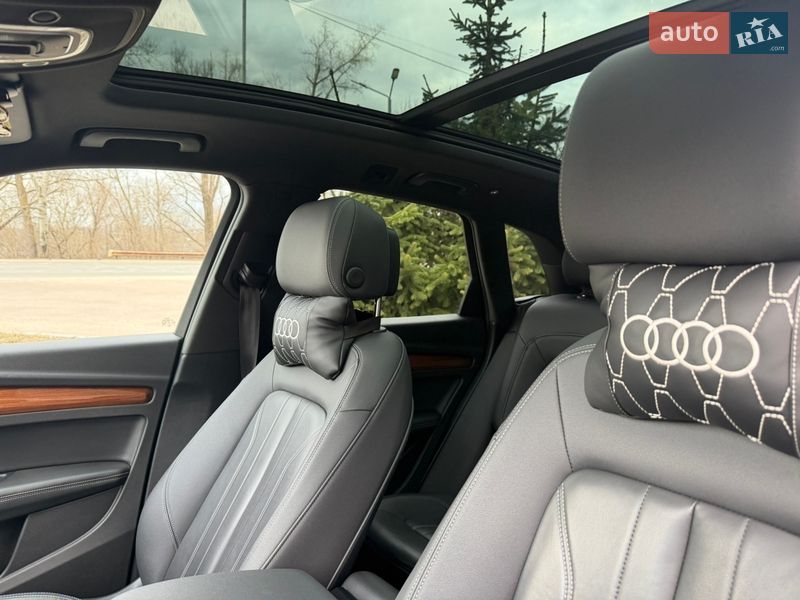 Позашляховик / Кросовер Audi Q5 2021 в Чернігові