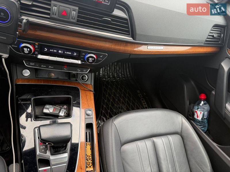 Позашляховик / Кросовер Audi Q5 2021 в Чернігові