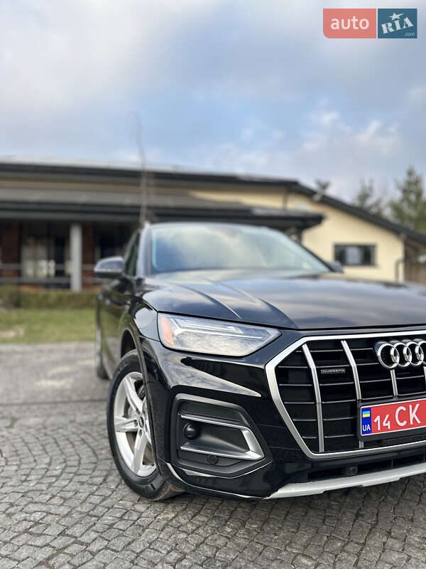 Внедорожник / Кроссовер Audi Q5 2021 в Львове