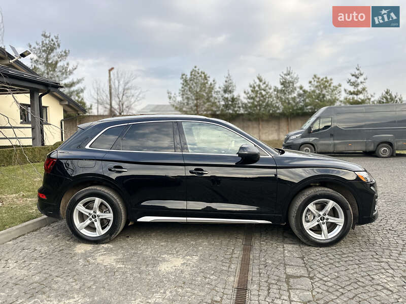 Внедорожник / Кроссовер Audi Q5 2021 в Львове