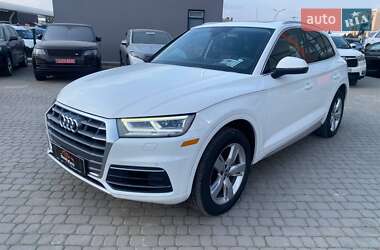 Внедорожник / Кроссовер Audi Q5 2017 в Львове
