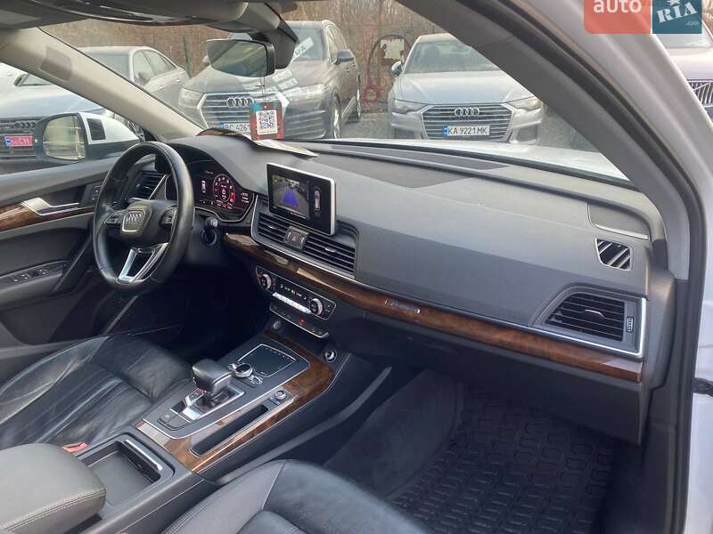 Внедорожник / Кроссовер Audi Q5 2017 в Львове