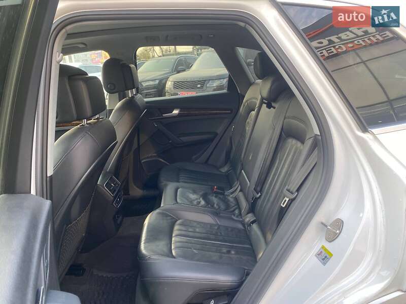Внедорожник / Кроссовер Audi Q5 2017 в Львове