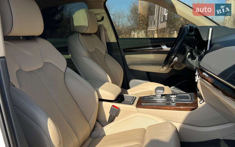 Внедорожник / Кроссовер Audi Q5 2018 в Львове