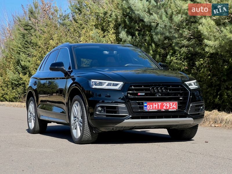 Позашляховик / Кросовер Audi Q5 2018 в Рівному