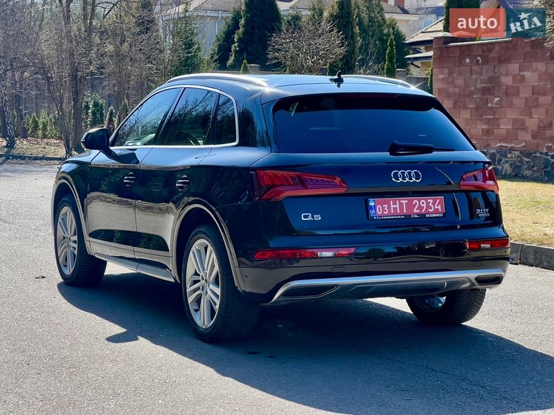 Позашляховик / Кросовер Audi Q5 2018 в Рівному