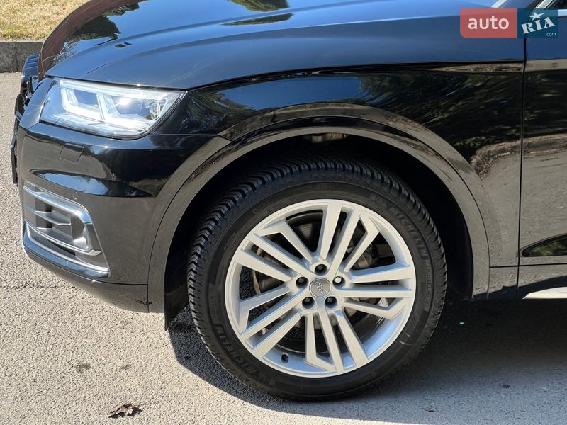 Позашляховик / Кросовер Audi Q5 2018 в Рівному