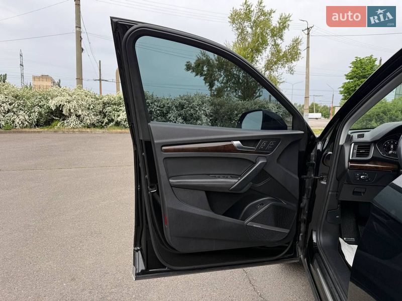 Внедорожник / Кроссовер Audi Q5 2019 в Кривом Роге